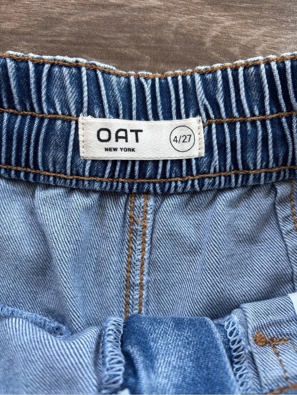 Women's Blue Denim Mid-Rise Wide Leg Comfort Shorts Raw Hem size 4 New Longer